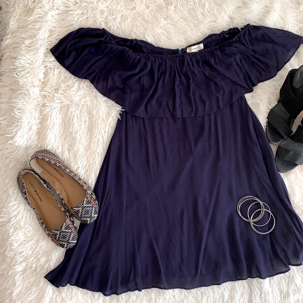 OneTheLand Off-Should Dress